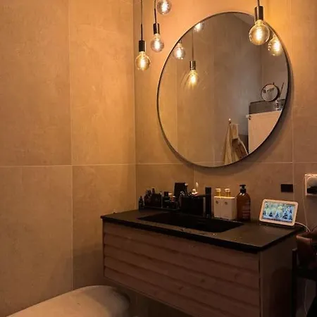 1 Or 2 Bedrooms Panorama Lux Retreat 斯基恩